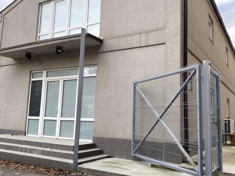 комерційна за адресою Старокозацька вул. (Комсомольська), 51