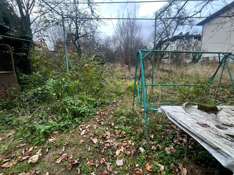 участок по адресу Высокая ул.