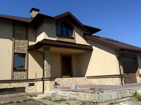 будинок за адресою Вишнева вул., 32