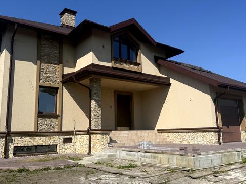 будинок за адресою Вишнева вул., 32