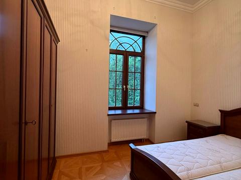 квартира за адресою Академіка Богомольця вул., 5