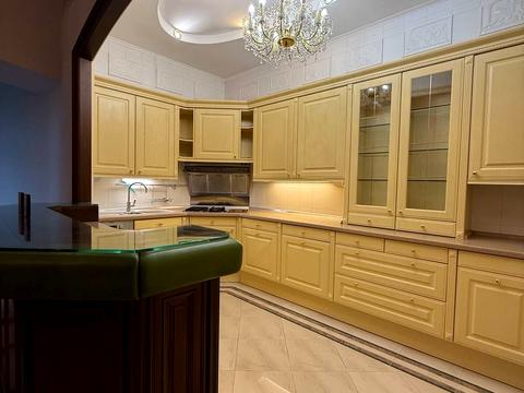 квартира за адресою Академіка Богомольця вул., 5
