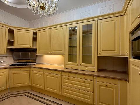 квартира за адресою Академіка Богомольця вул., 5