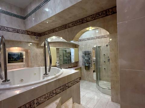 квартира за адресою Академіка Богомольця вул., 5