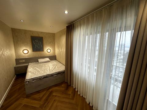 квартира по адресу Дмитрия Яворницкого просп. (Карла Маркса), 7