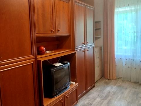 комната по адресу Ореста Левицкого ул. (Академіка Курчатова), 18