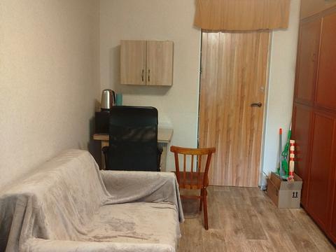 комната по адресу Ореста Левицкого ул. (Академіка Курчатова), 18