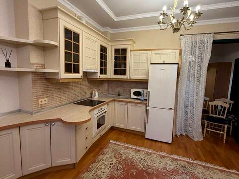 квартира за адресою Базарна вул., 5/5
