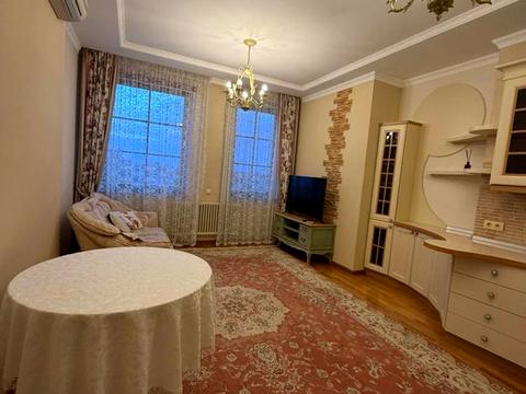 квартира за адресою Базарна вул., 5/5