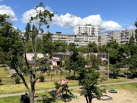 квартира за адресою Київ, Юрія Кондратюка вул., 4-Б