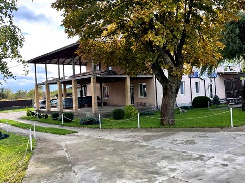 комерційна за адресою Надвірнянська вул., 69
