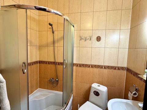 комерційна за адресою Надвірнянська вул., 69