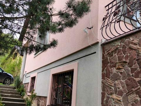 будинок за адресою Івасюка, 26