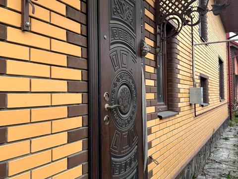 будинок за адресою Грушевського