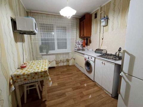 квартира за адресою Космонавтів вул., 142
