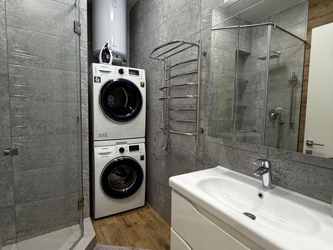 квартира за адресою Новоберегова вул., 12-А