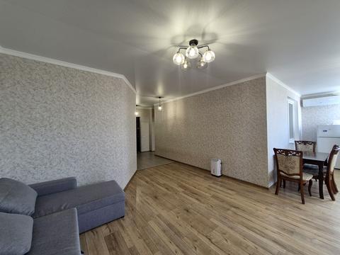 квартира за адресою Євгена Чикаленка вул., (Будинок)