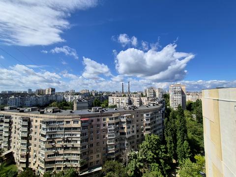 квартира за адресою Євгена Чикаленка вул., (Будинок)