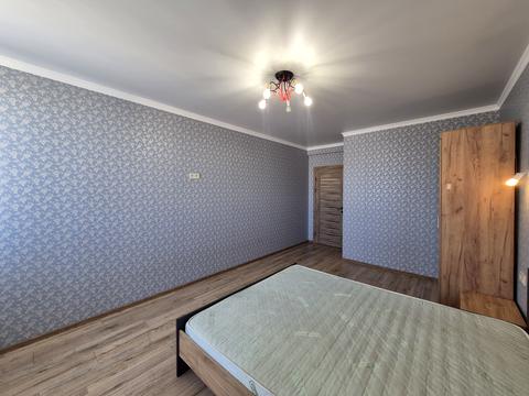 квартира за адресою Євгена Чикаленка вул., (Будинок)