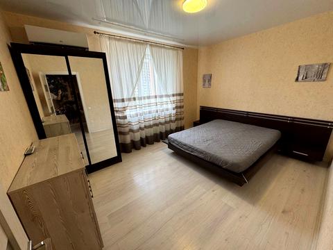 квартира за адресою Високовольтна вул., 14-М