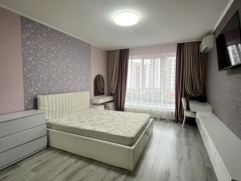 квартира за адресою Олександра Довженка вул., (Будинок 3)