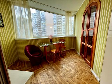 квартира за адресою Анни Ахматової вул., 6