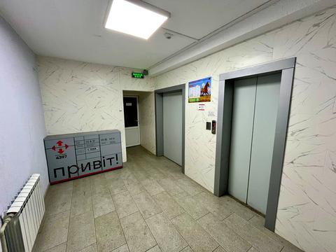 квартира за адресою Анни Ахматової вул., 6