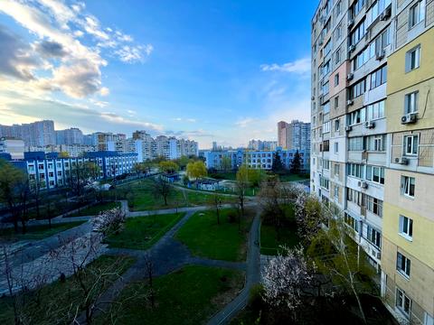 квартира за адресою Анни Ахматової вул., 6
