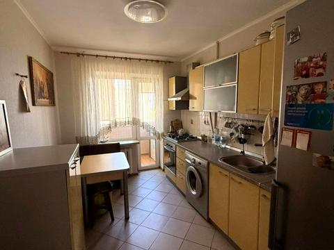 квартира за адресою Героев Обороны, 32