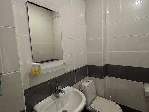 комерційна за адресою Затишна вул., 22