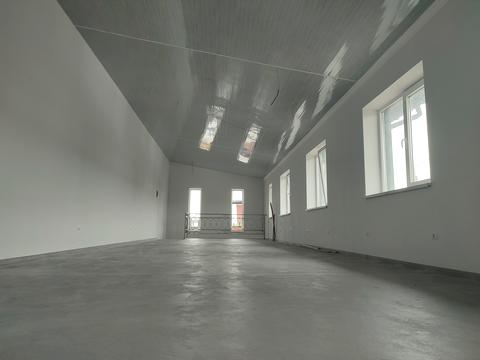 комерційна за адресою Зелена вул., 407