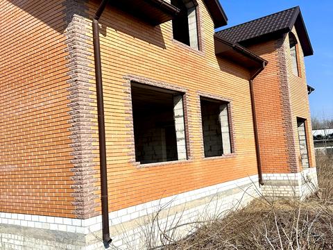 комерційна за адресою Чернігівська площа, 1