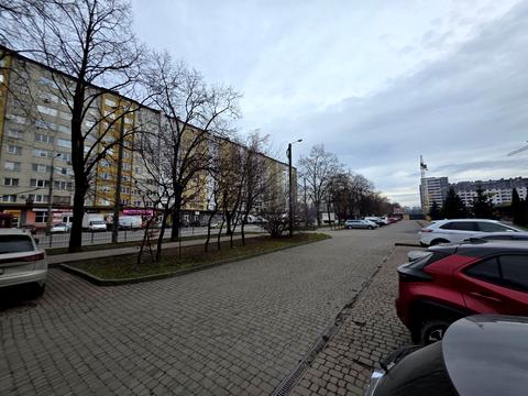 комерційна за адресою Галицька вул., 145а