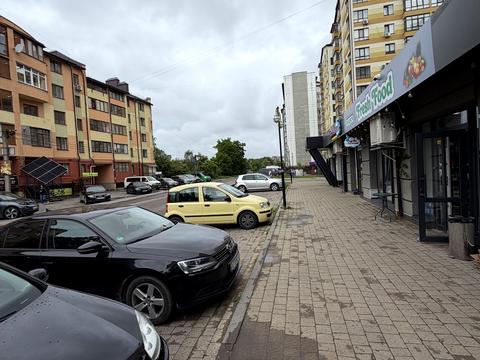 коммерческая по адресу Александра Довженко ул., 25б