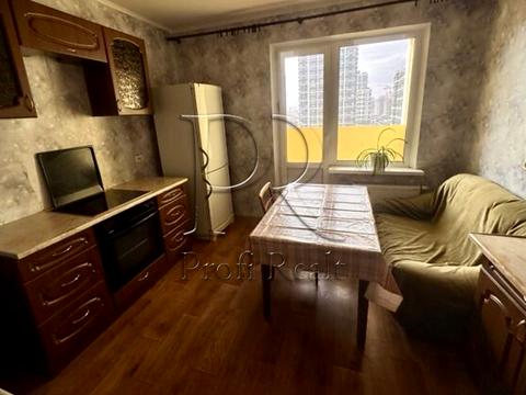 квартира за адресою Сергія Данченка вул., 3