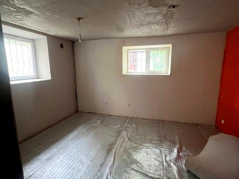 комерційна за адресою Генерала Чупринки вул. (Пушкіна), 5