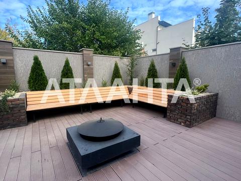 будинок за адресою Валерія Самофалова вул. (Каманіна)