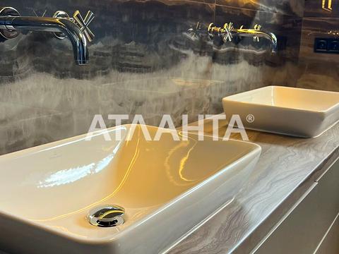 будинок за адресою Валерія Самофалова вул. (Каманіна)