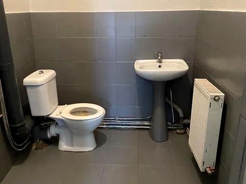 коммерческая по адресу Корятовича пл., 2