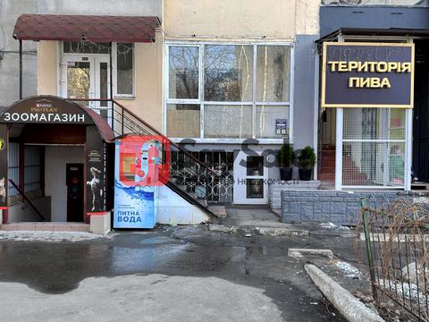 комерційна за адресою Якуба Коласа вул., 2
