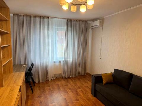 квартира за адресою Сергія Данченка вул., 5