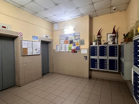 квартира за адресою Верховинна вул., 37