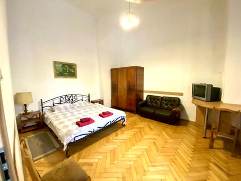 квартира за адресою Адама Міцкевича пл., 6/7