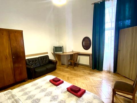 квартира за адресою Адама Міцкевича пл., 6/7