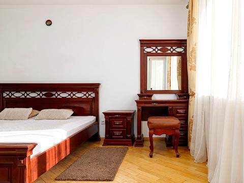квартира за адресою Червоної Калини просп., 1