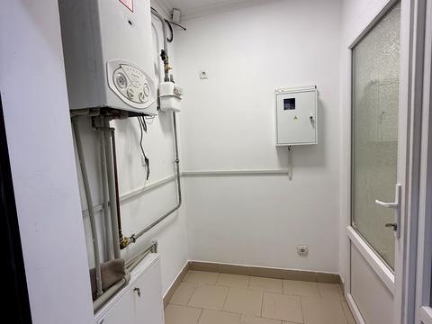 комерційна за адресою Тролейбусна вул., 15-А