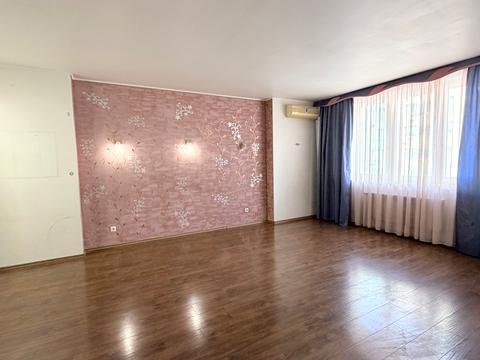 квартира за адресою Раїси Окіпної вул., 4-А