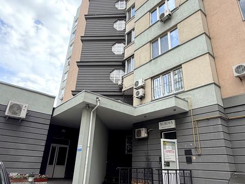 квартира за адресою Раїси Окіпної вул., 4-А
