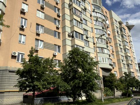 квартира за адресою Раїси Окіпної вул., 4-А