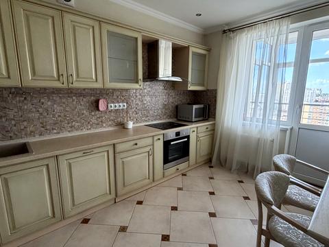 квартира за адресою Миколи Голего вул. (Лебедєва-Кумача), 7-В
